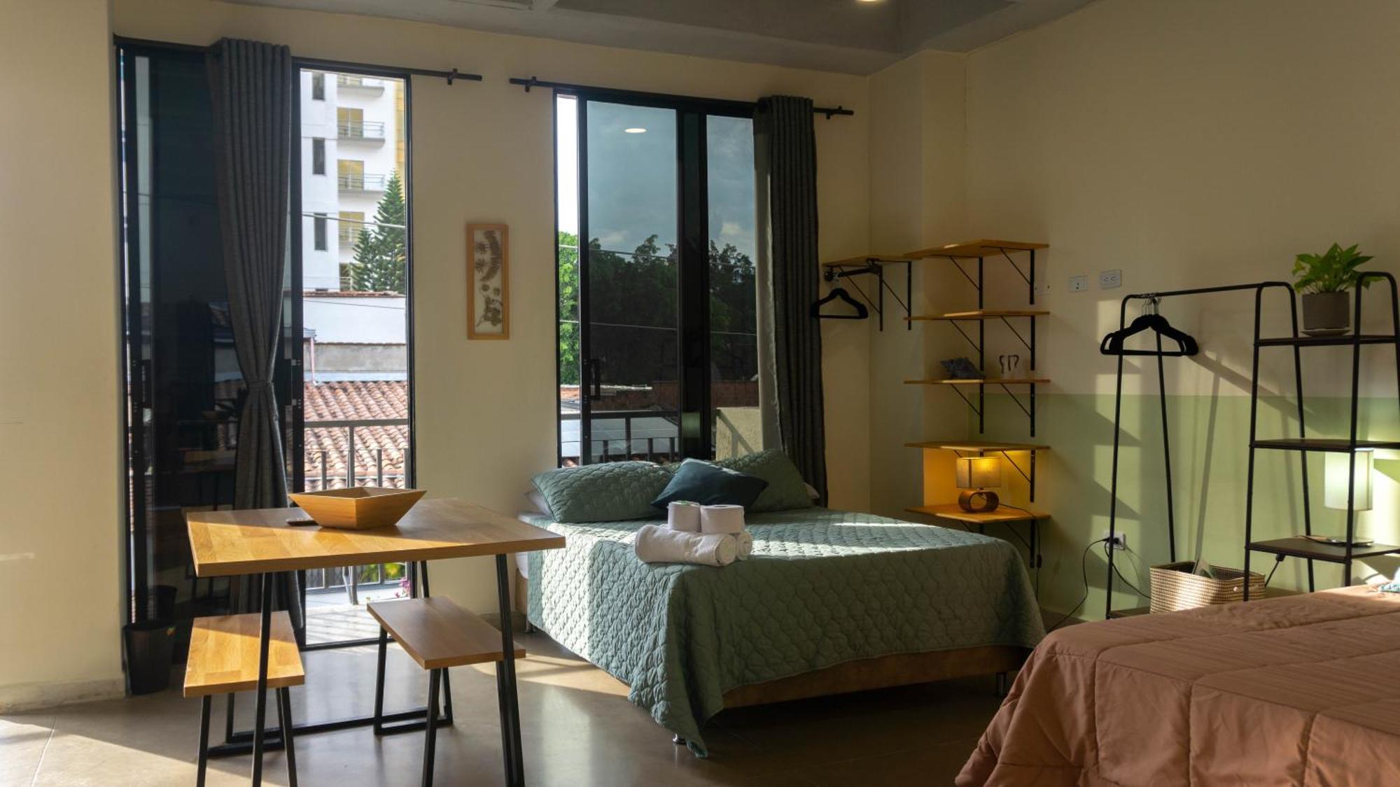 Selva House Bed and Breakfast Medellín Exteriör bild